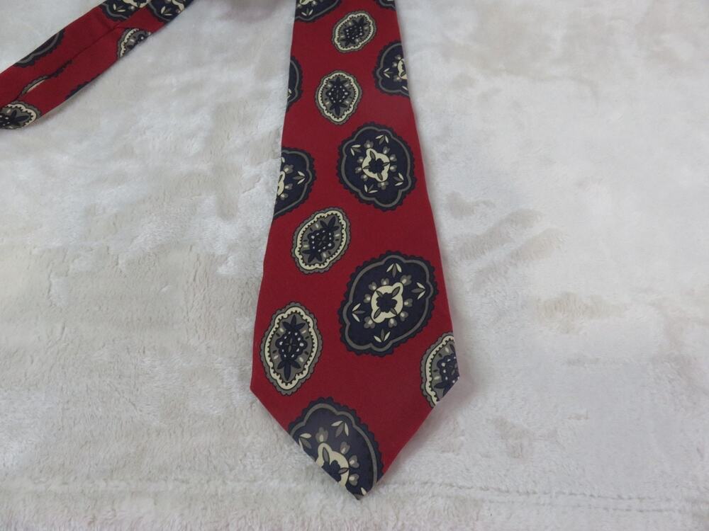 Vintage J.G. Hook Tie 100% Silk Floral Pattern Designer 4"x56" Men's Neck Tie